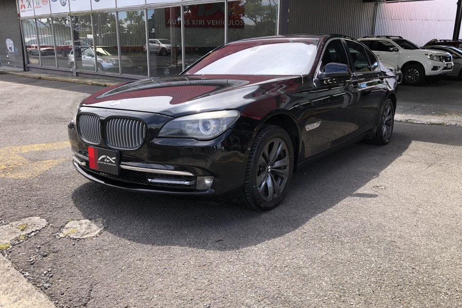 Bmw 740 2009